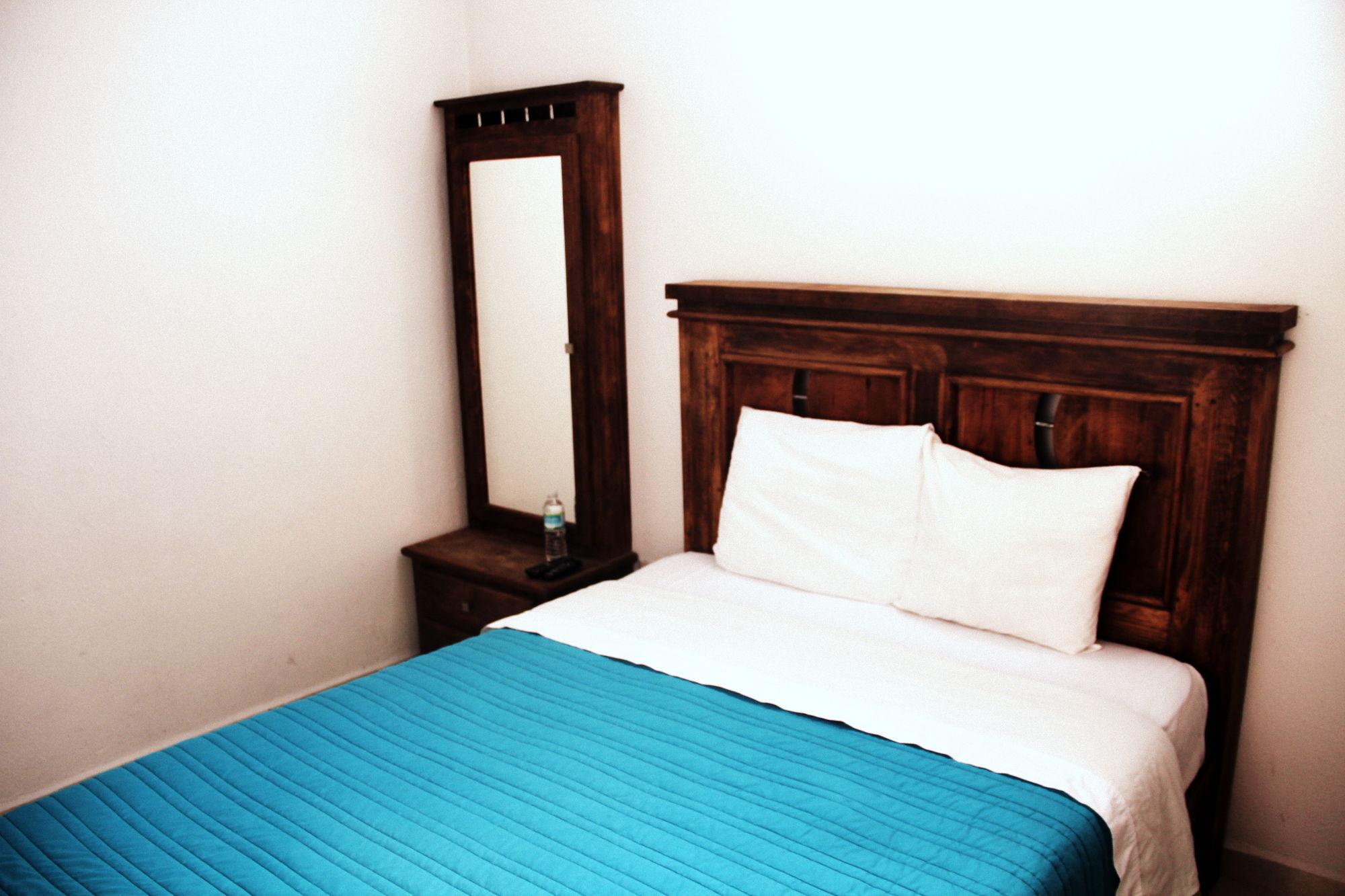Residencia San Pablo Vandrarhem Querétaro Exteriör bild